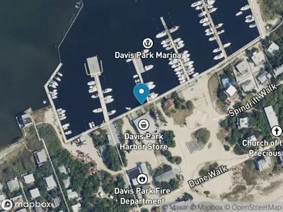 Mapbox static image showing location at 40.68542890735, -73.00393645959