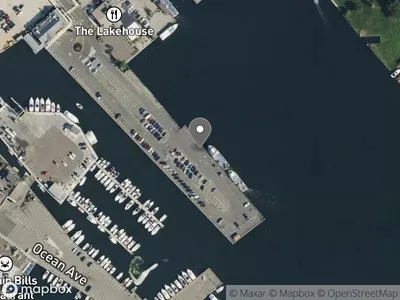 Mapbox static image showing location at 40.71429175810379, -73.23959177566935